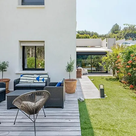 L'oasis Cassidaine - Jardin 120m2, 2 Places Parking Proche Center Et Cassis